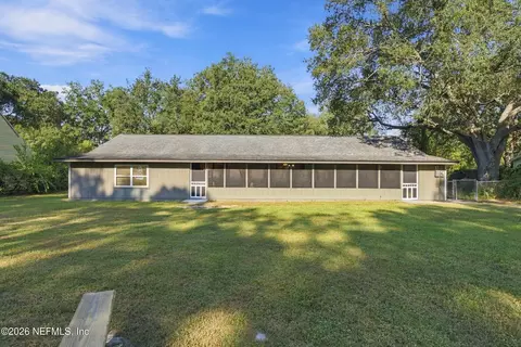 Exterior - 85318 Blackmon Rd, Yulee, FL 32097 photo 5 of 7