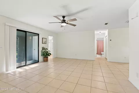 Living - 85318 Blackmon Rd, Yulee, FL 32097 photo 3 of 5