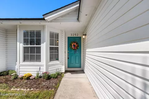 Exterior - 3252 Dowitcher Ln, Orange Park, FL 32065 photo 3 of 4