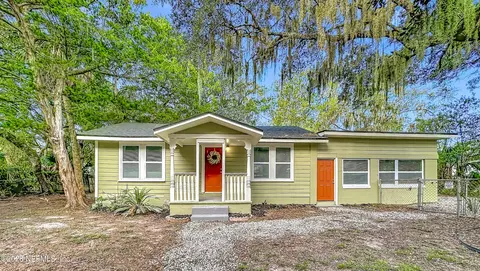 2891 Del Rio Dr, Saint Augustine, FL 32084