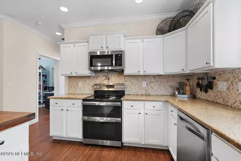 Kitchen - 3500 Joe Ashton Rd, Saint Augustine, FL 32092 photo 3 of 5