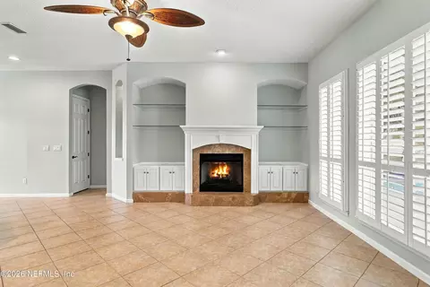 Living - 376 Valverde Ln, Saint Augustine, FL 32086 photo 5 of 7