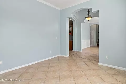 Living - 376 Valverde Ln, Saint Augustine, FL 32086 photo 2 of 7