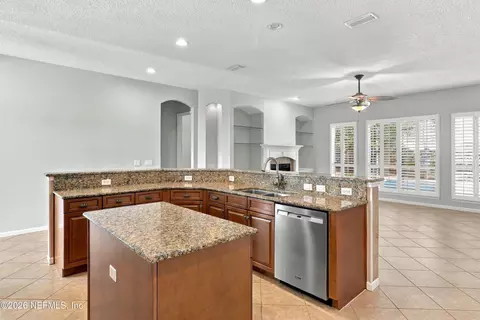 Kitchen - 376 Valverde Ln, Saint Augustine, FL 32086 photo 4 of 4