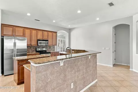 Kitchen - 376 Valverde Ln, Saint Augustine, FL 32086 photo 2 of 4
