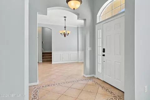 Entry Way - 376 Valverde Ln, Saint Augustine, FL 32086 photo 2 of 3