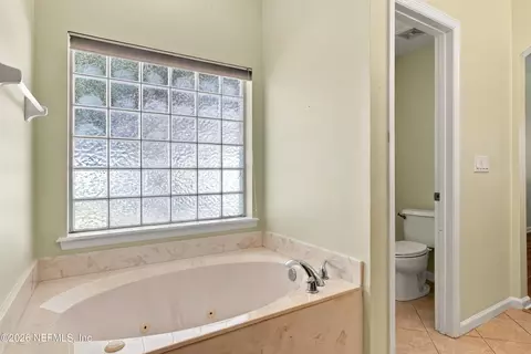 Bath - 376 Valverde Ln, Saint Augustine, FL 32086 photo 3 of 5