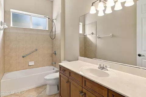 Bath - 376 Valverde Ln, Saint Augustine, FL 32086 photo 4 of 5