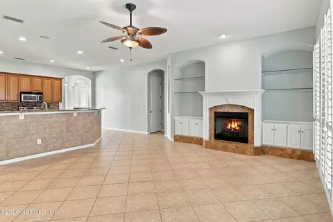 Living - 376 Valverde Ln, Saint Augustine, FL 32086 photo 4 of 7
