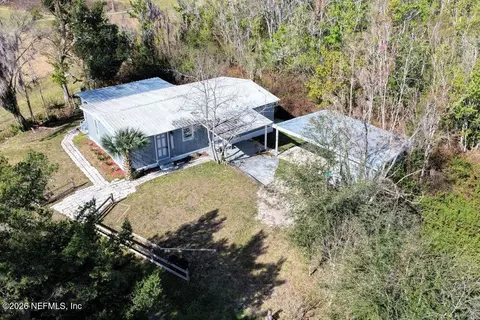 152 Alligator Cir, Crescent City, FL 32112