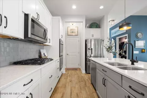 Kitchen - 81 Tarklin Rd, Saint Johns, FL 32259 photo 2 of 3