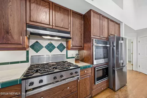 Kitchen - 16073 Shellcracker Rd, Jacksonville, FL 32226 photo 3 of 5