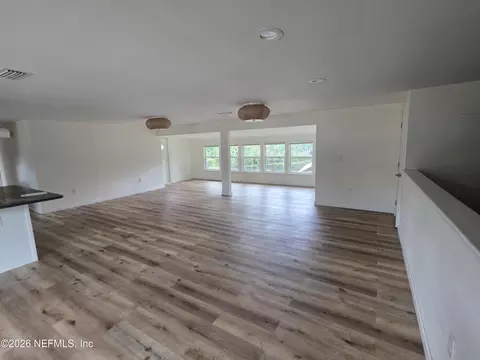 Living - 2011 Cornell Rd, Middleburg, FL 32068 photo 4 of 5