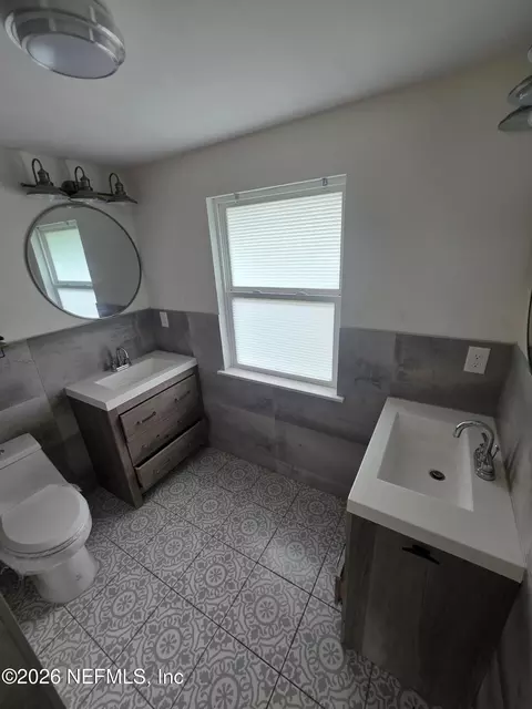Bath - 2011 Cornell Rd, Middleburg, FL 32068 photo 2 of 4