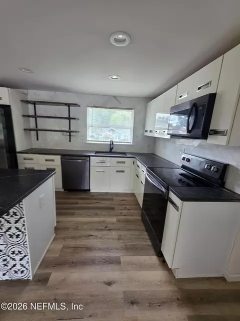 Kitchen - 2011 Cornell Rd, Middleburg, FL 32068 photo 1 of 2
