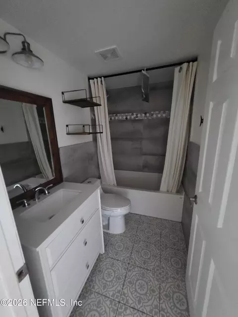 Bath - 2011 Cornell Rd, Middleburg, FL 32068 photo 3 of 4