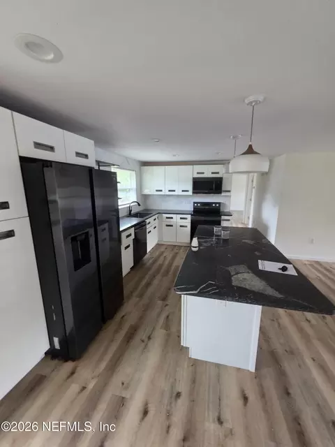 Kitchen - 2011 Cornell Rd, Middleburg, FL 32068 photo 2 of 2
