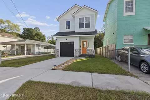 1319 Spearing St, Jacksonville, FL 32206