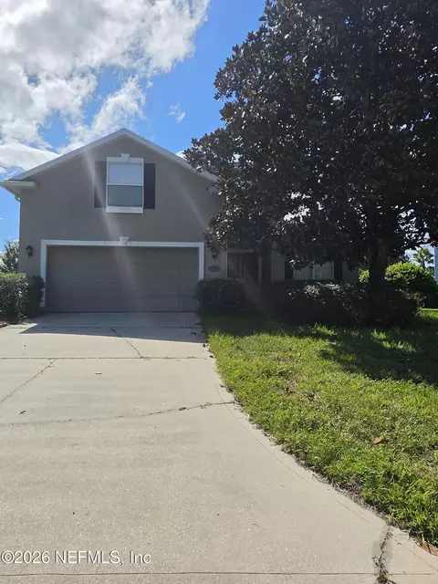 3678 Victoria Lakes Dr E, Jacksonville, FL 32226