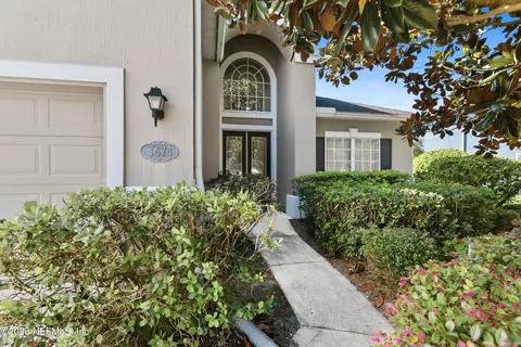 3678 Victoria Lakes Dr E, Jacksonville, FL 32226