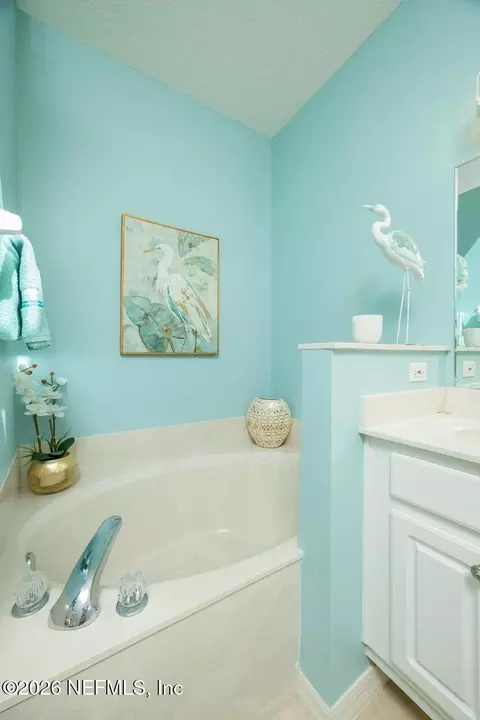 Bath - 945 Ridgewood Ln, Saint Augustine, FL 32086 photo 1 of 7