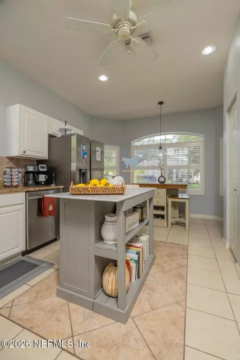 Kitchen - 945 Ridgewood Ln, Saint Augustine, FL 32086 photo 3 of 9