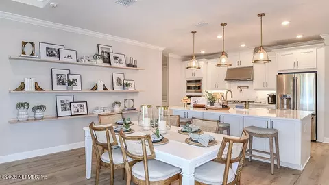 Dining - 109 Armoyan Dr, Palm Coast, FL 32137 photo 2 of 2