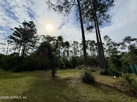 213 Dunaway St, Interlachen, FL 32148 photo 3