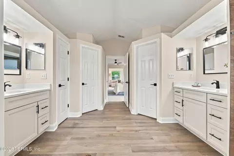 Entry Way - 745 New Wales Ln, Saint Augustine, FL 32092 photo 6 of 8