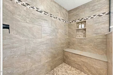 Bath - 745 New Wales Ln, Saint Augustine, FL 32092 photo 6 of 9