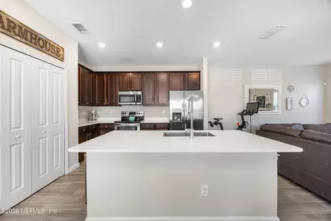 Kitchen - 18 Viceroy Ct, Saint Augustine, FL 32092 photo 2 of 5