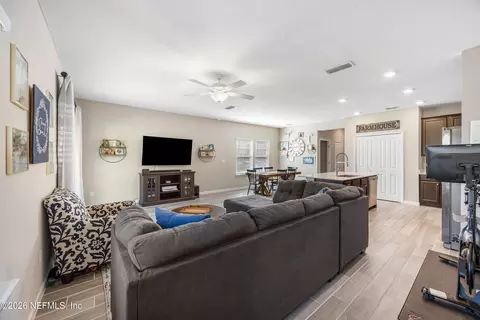 Entry Way - 18 Viceroy Ct, Saint Augustine, FL 32092 photo 8 of 11