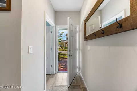 Entry Way - 18 Viceroy Ct, Saint Augustine, FL 32092 photo 3 of 11