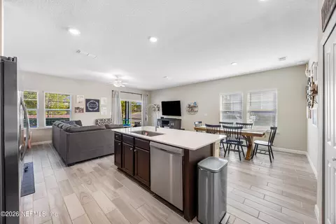 Kitchen - 18 Viceroy Ct, Saint Augustine, FL 32092 photo 4 of 5