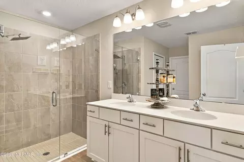 Bath - 779 Narvarez Ave, Saint Augustine, FL 32084 photo 1 of 2