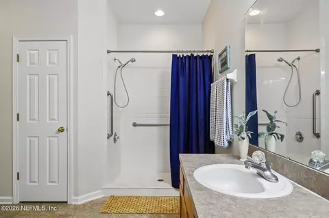Bath - 2418 Old Pine Trl, Fleming Island, FL 32003 photo 2 of 3