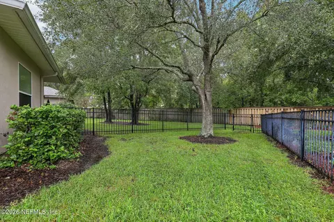 Exterior - 2418 Old Pine Trl, Fleming Island, FL 32003 photo 4 of 20