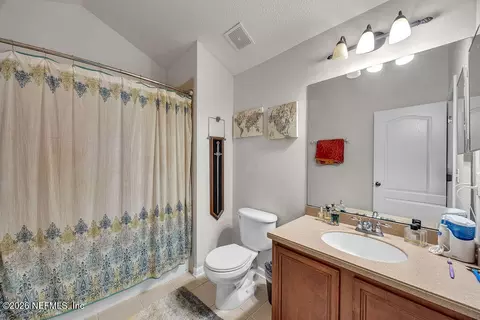 Bath - 805 W American Eagle Dr, Saint Augustine, FL 32092 photo 6 of 7