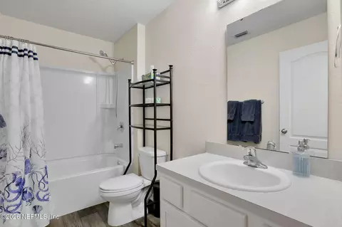 Bath - 96 Cody St, Saint Augustine, FL 32084 photo 4 of 5