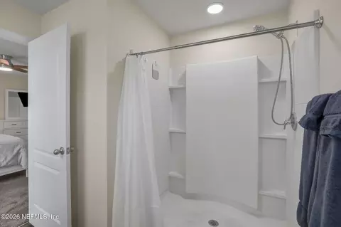 Bath - 96 Cody St, Saint Augustine, FL 32084 photo 1 of 5