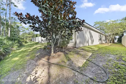 Exterior - 86018 Railway Pl, Yulee, FL 32097 photo 5 of 6
