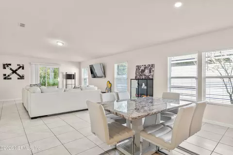 Dining - 86018 Railway Pl, Yulee, FL 32097 photo 3 of 4