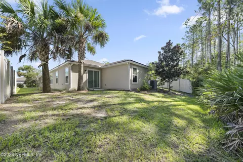Exterior - 86018 Railway Pl, Yulee, FL 32097 photo 4 of 6