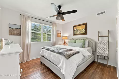 Bedroom - 1244 Glengarry Rd, Jacksonville, FL 32207 photo 4 of 5
