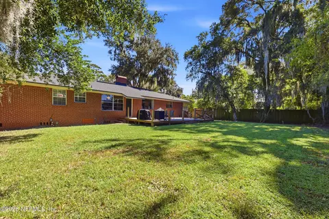 Exterior - 1244 Glengarry Rd, Jacksonville, FL 32207 photo 3 of 7