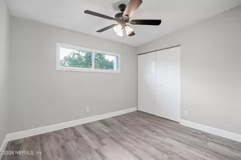 Bedroom - 907 Crest Dr E, Jacksonville, FL 32221 photo 5 of 7