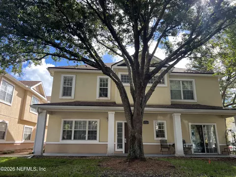 1723 W Forest Lake Cir W #1, Jacksonville, FL 32225