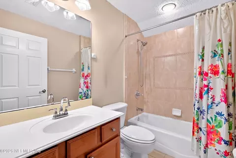 Bath - 1372 Eagle Crossing Dr, Orange Park, FL 32065 photo 4 of 4