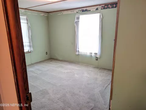 411 Ofarrell Ave, Interlachen, FL 32148 photo 8