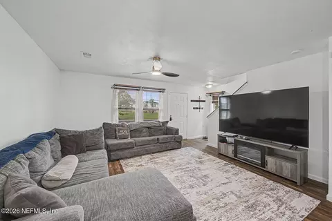 Other - 205 Oceangate Dr, Atlantic Beach, FL 32233 photo 5 of 7